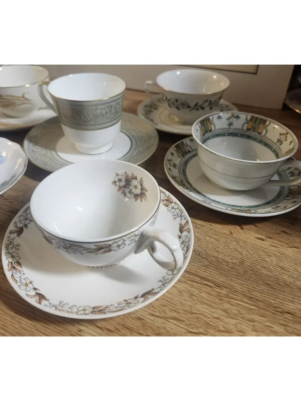 6 Sets Mismatched China Tea Cups & Saucers, Green & Gold